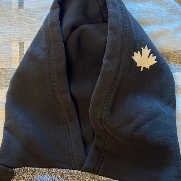 Roots hoodie - Picture 3 of 5